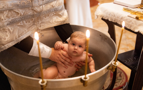 Митрополит Георгий будет проводить крещения третьего и последующих детей в православных многодетных семьях
