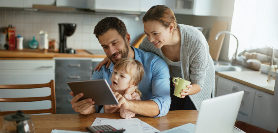 84% молодых родителей Нижегородской области выбирают  ежемесячные выплаты