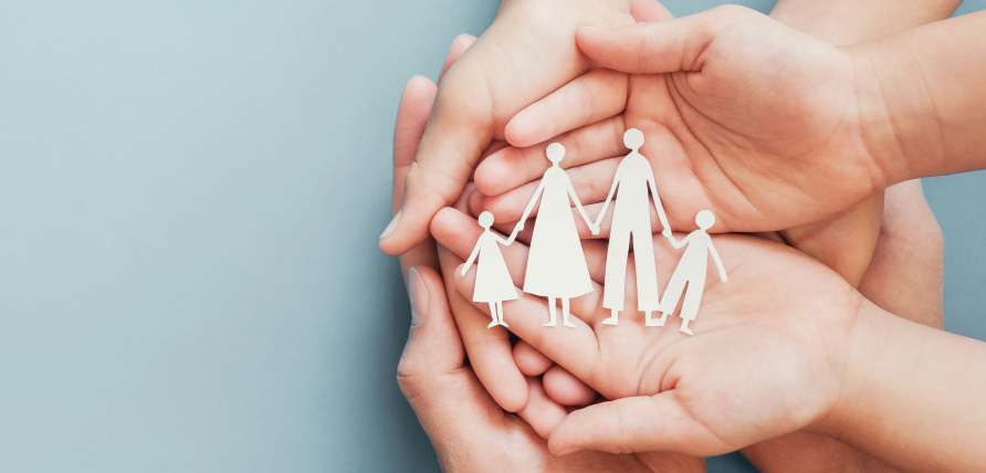 В Нижнем Новгороде в первом чтении приняли закон о родительском основном доходе «Основа»